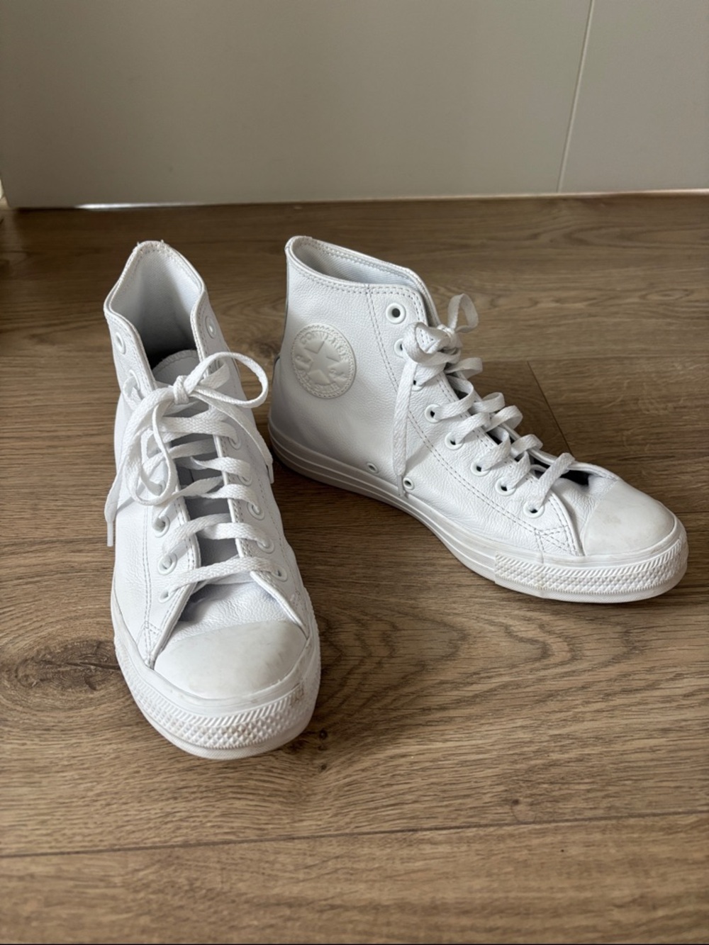 Converse Unisex, White High-Top Leather Sneakers